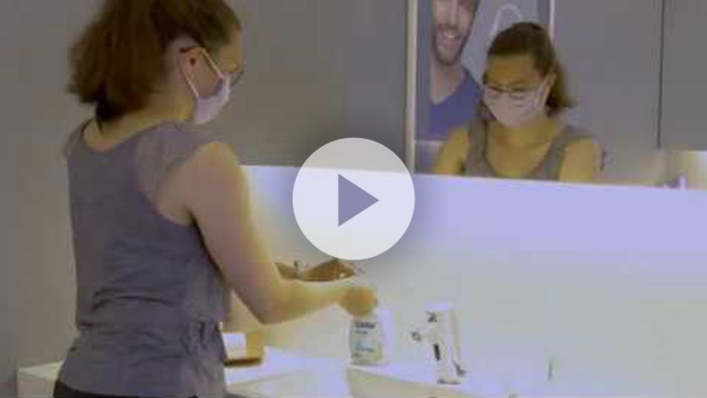 Das Wechseln von Intermaxillären Gummizügen